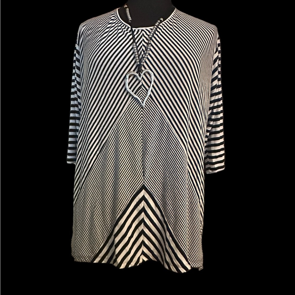 Plus Size 2X Onque Woman striped top